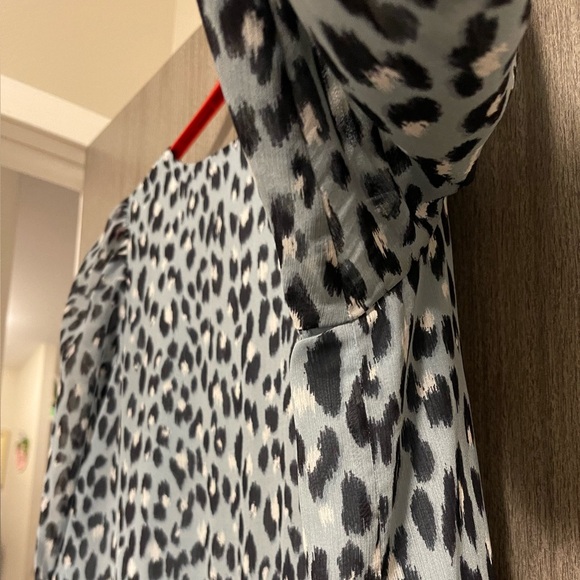 LOFT Gray and Black Leopard Print Long Sleeve Dress - Picture 5 of 16